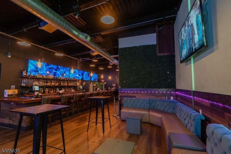 Bar 3