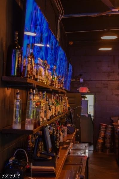 Bar 3