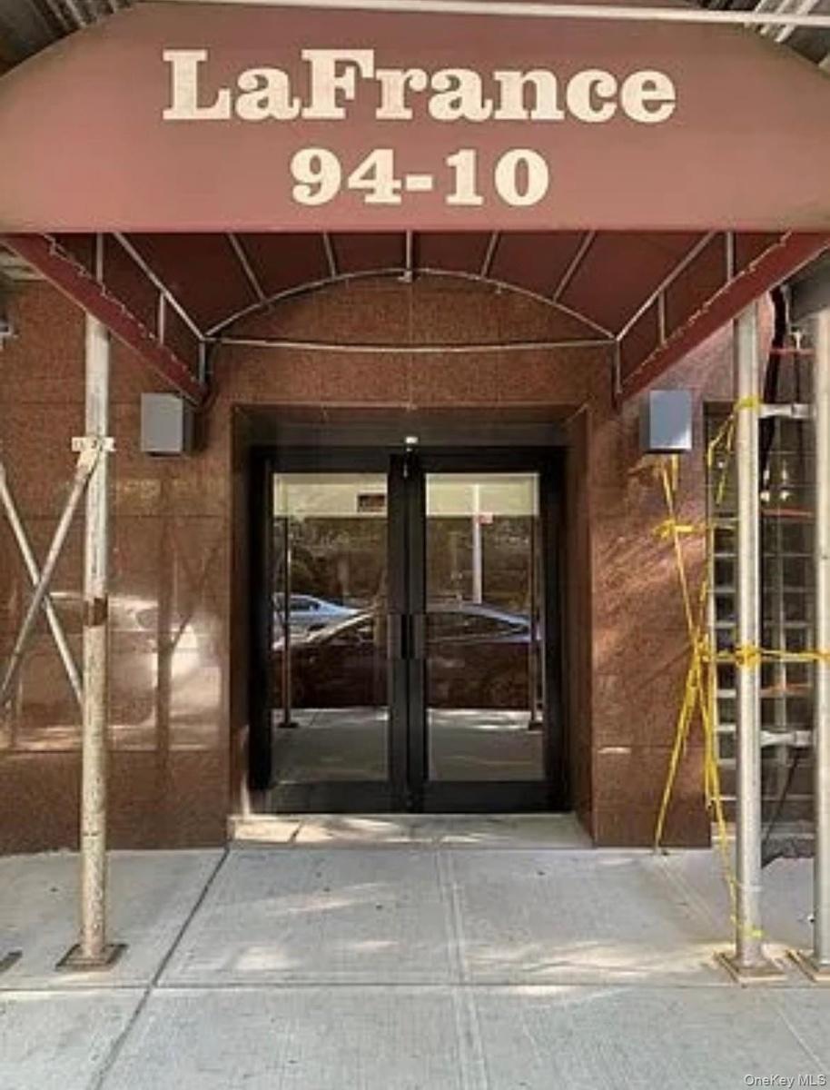 Binding entrance