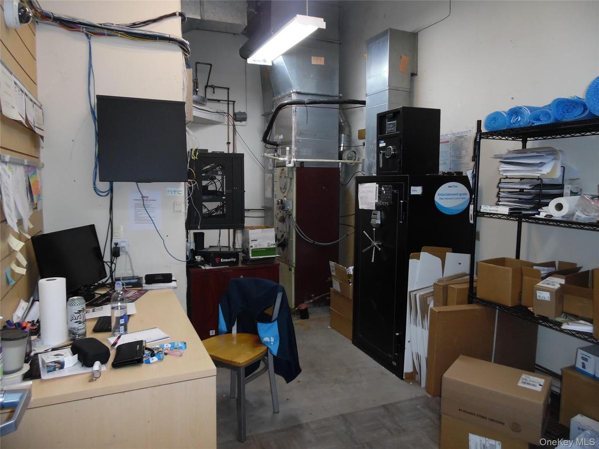 Office with heating unit