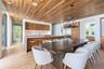470 Lloyds Ln, Mattituck
