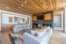 470 Lloyds Ln, Mattituck
