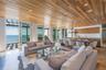 470 Lloyds Ln, Mattituck