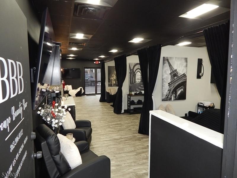 Salon