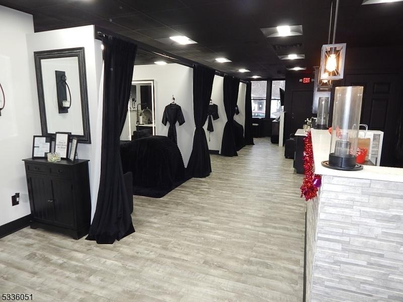 Salon