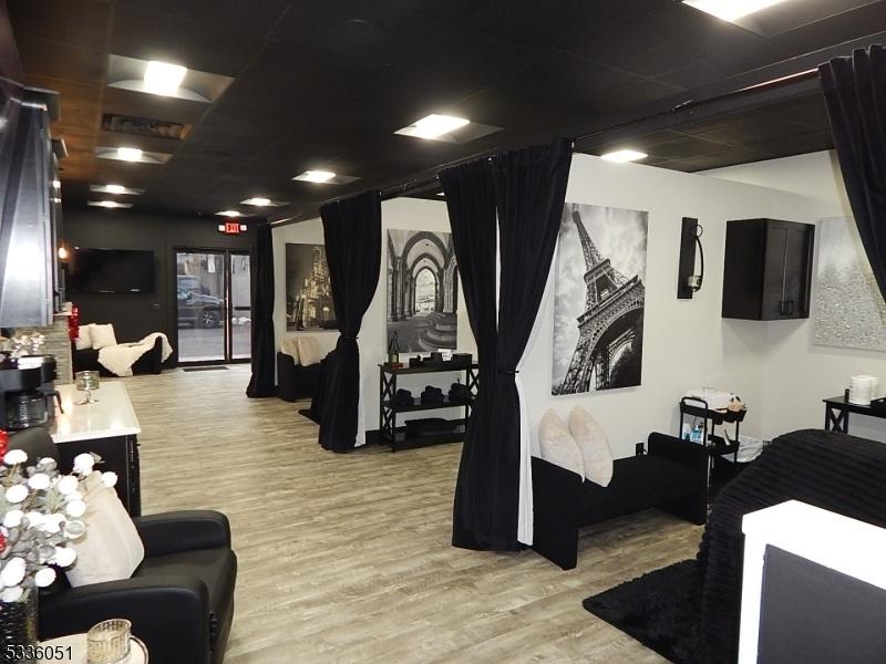 Salon