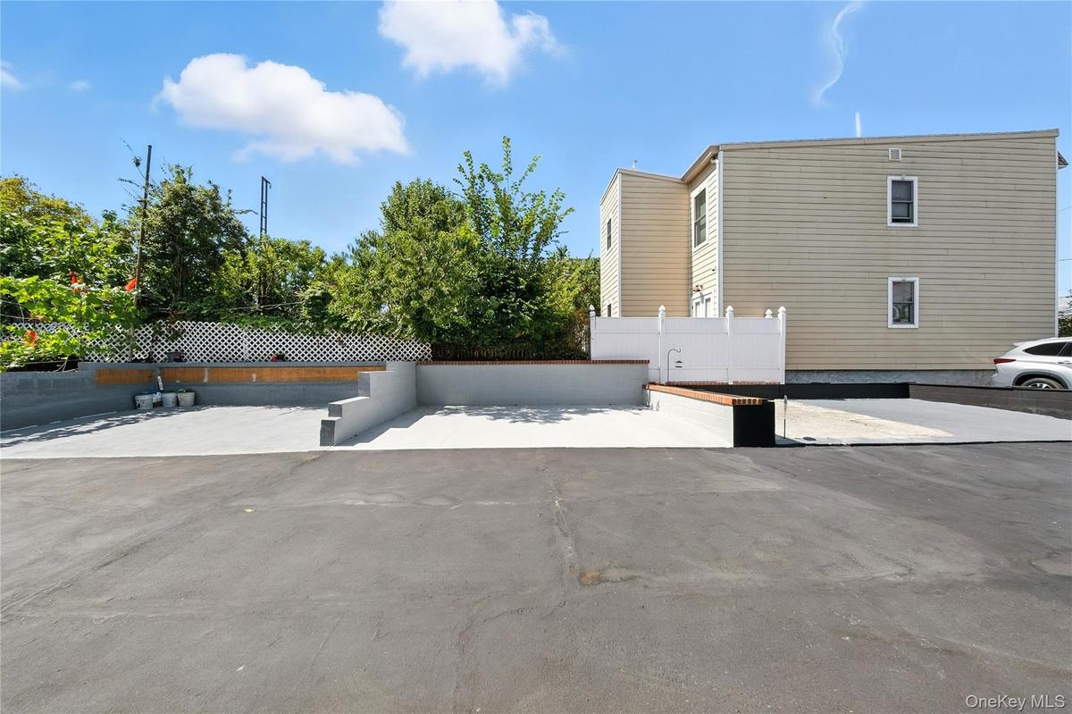 View of property exterior