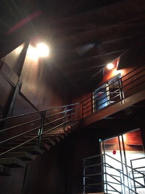 Building B Interior Atrium