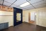 2L, bedroom