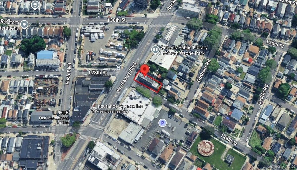 Aerial overview of property's location featuring property boundaries highlighted
