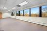 LARGE WAITING ROOM