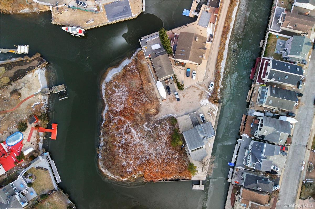 View of property location featuring a large body of water