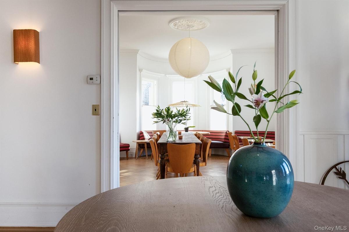 Foyer/Dining Room 2