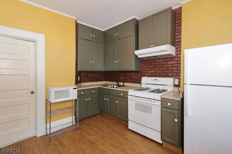 Apartment Kitchen