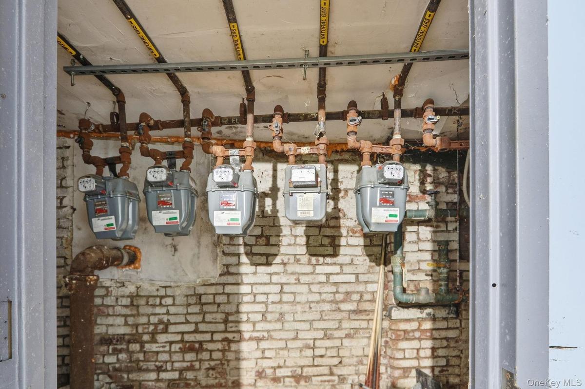 Utility room featuring gas meter