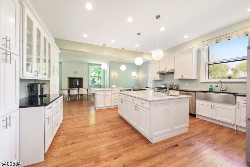 Double Island Kitchen