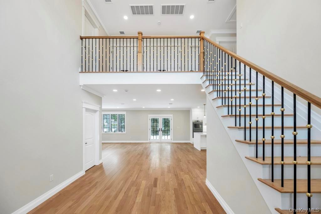 3600 sq ft double height entry foyer,  Left is 1st en suite bedroom