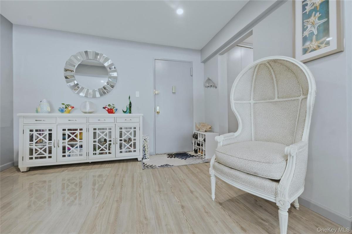 Entrance/Foyer