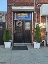 172 Thomas St