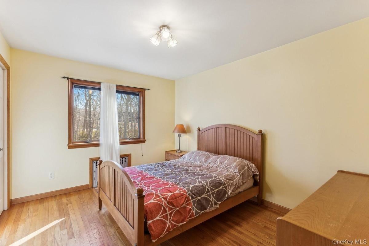 Bedroom 2 - Photo 1