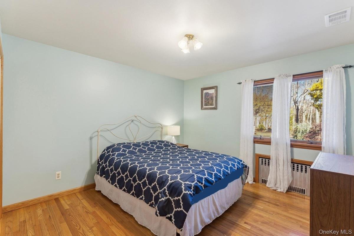 Bedroom 3- Photo 1