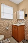 2nd floor bathroom