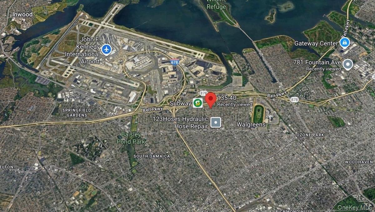 Aerial map of property and surrounding area