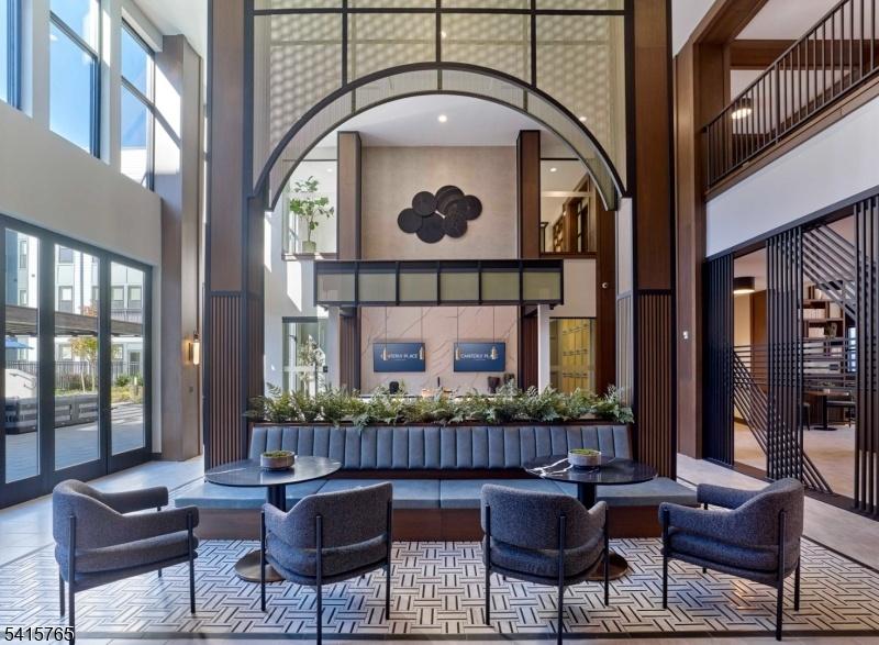 Canterly Place Lounge