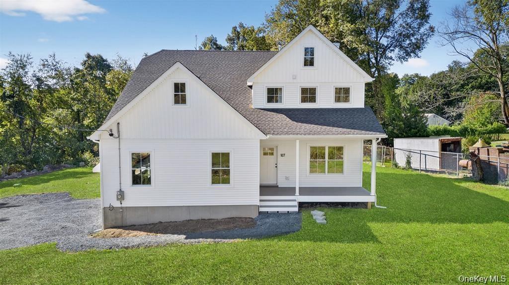 Representative model of recent build shown. Features, finishes, elevations and available options may be customized through the builder and are subject