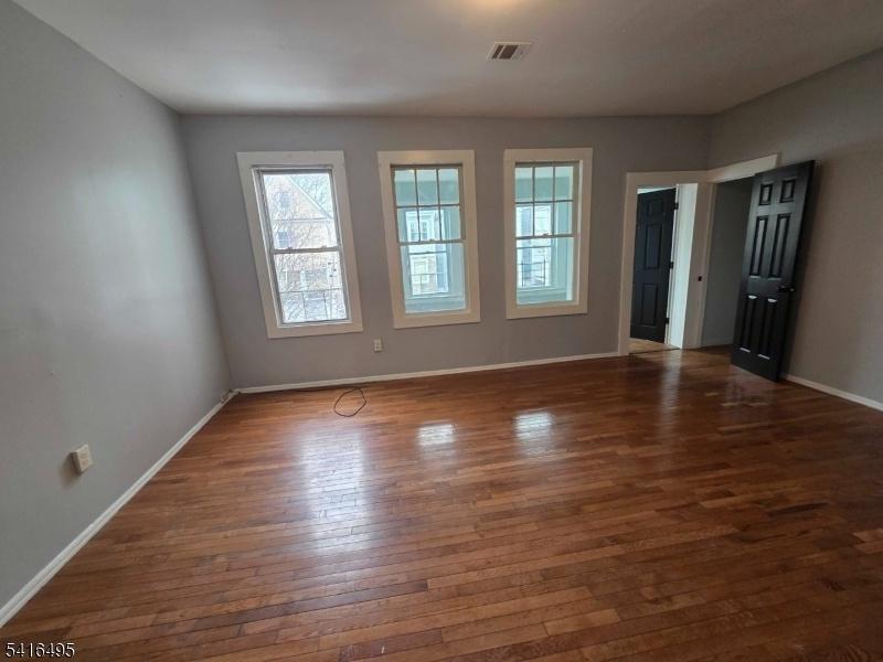 Bedroom unit 2