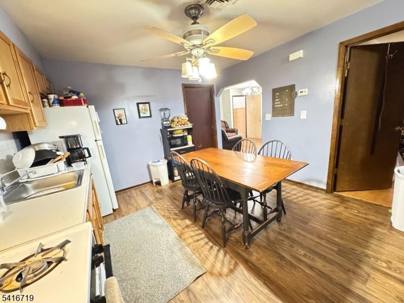 2nd floor kitchen
