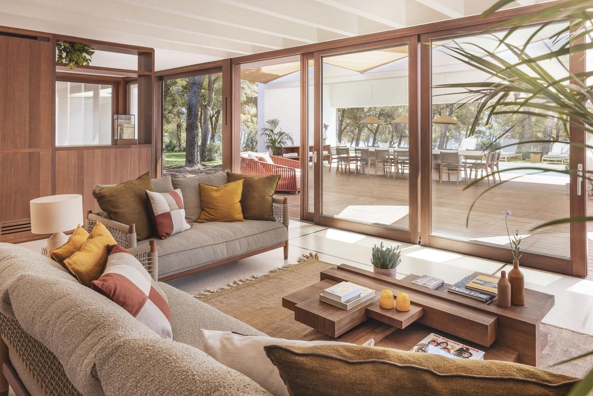 Villa Sands to rent in Ibiza - Living Room