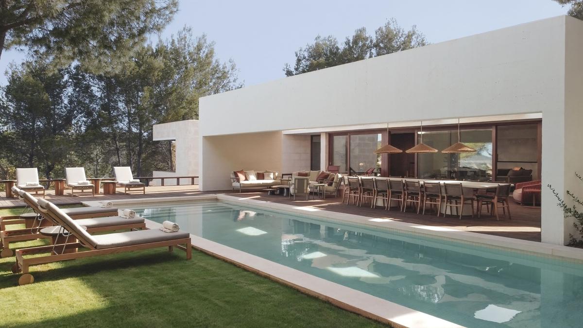 Villa Sands to rent in Ibiza - Garden & Swimming Pool