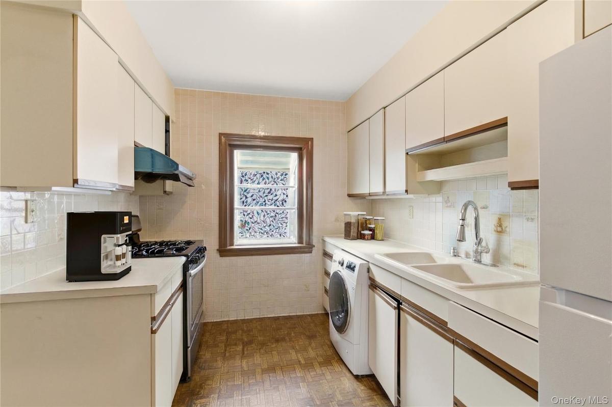 Virtual Staged Kitchen