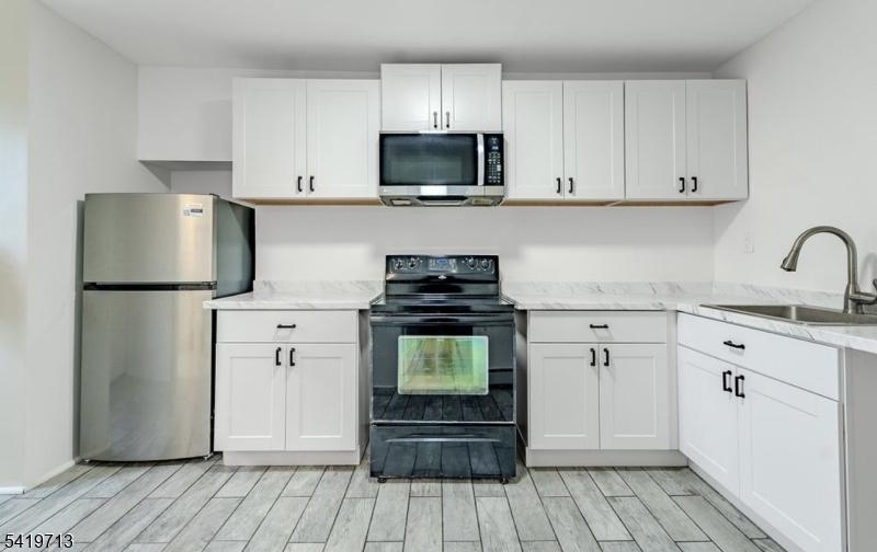 1st floor kitchen