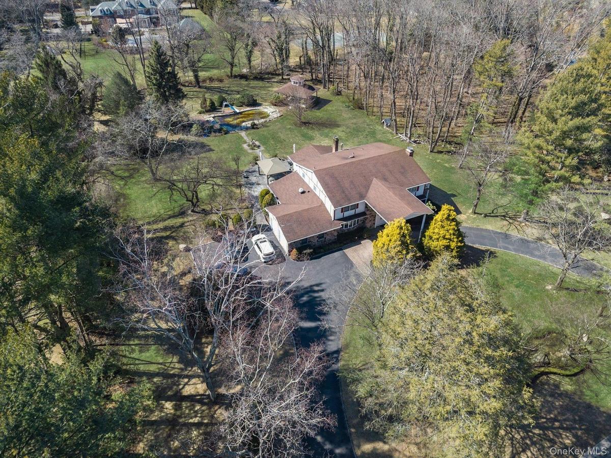 Aerial view of property and surrounding area