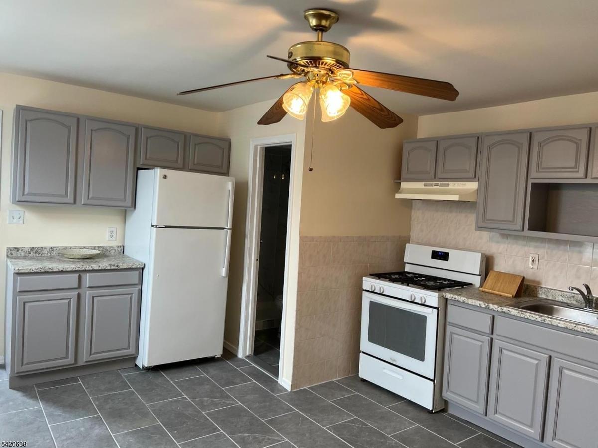 kitchen of 1st floor 4 family