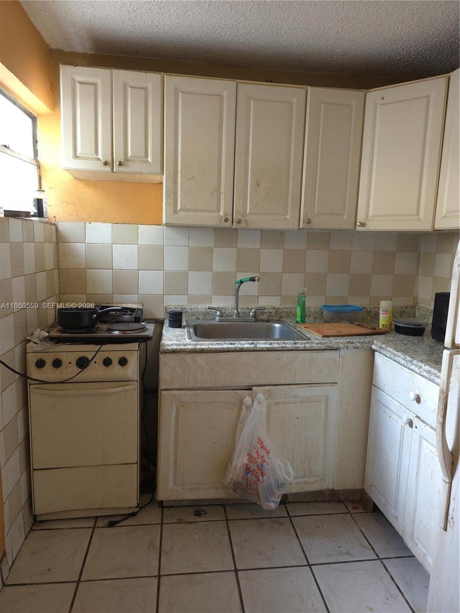 Unit 1 Bedroom - 1 Bath