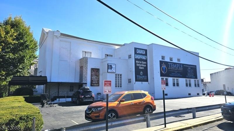Parking Lot / Right Side