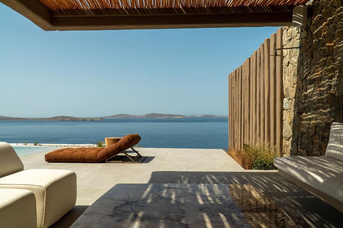 Villa Lithos to rent in Mykonos - Outdoor Lounge & Swimming Pool Area
