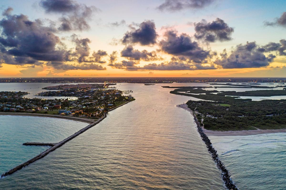 FORT PIERCE INLET,NORTH HUTCHINSON ISLAND