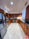 Spacious gourmet kitchen