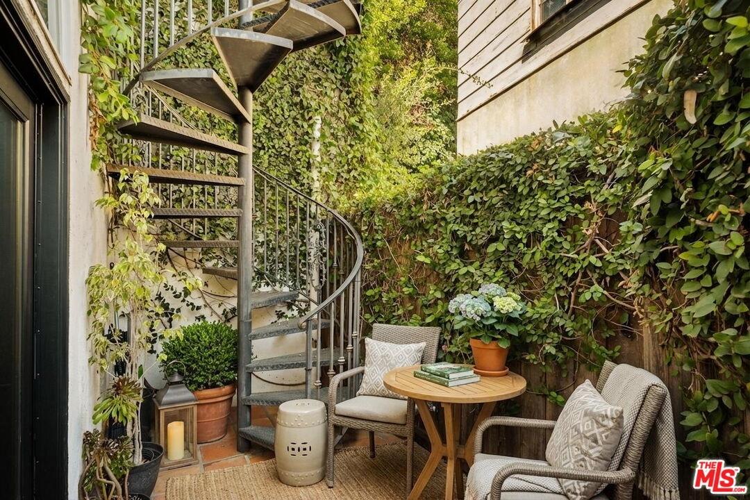 Kitchen Patio