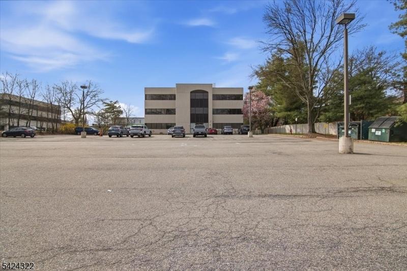 LARGE PARKING LOT