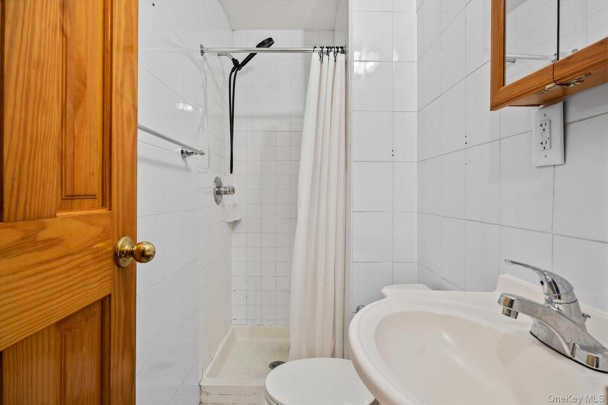 1st Floor bathroom