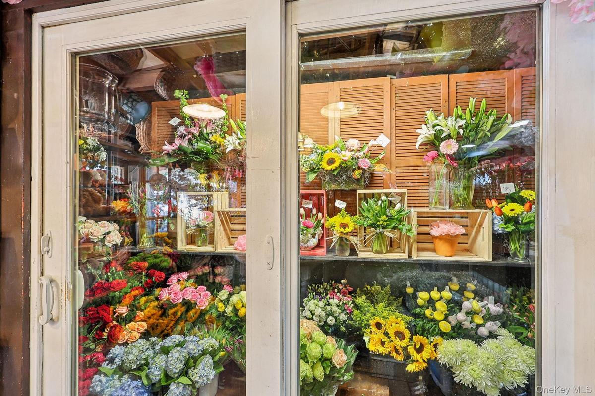 Flower refrigerator