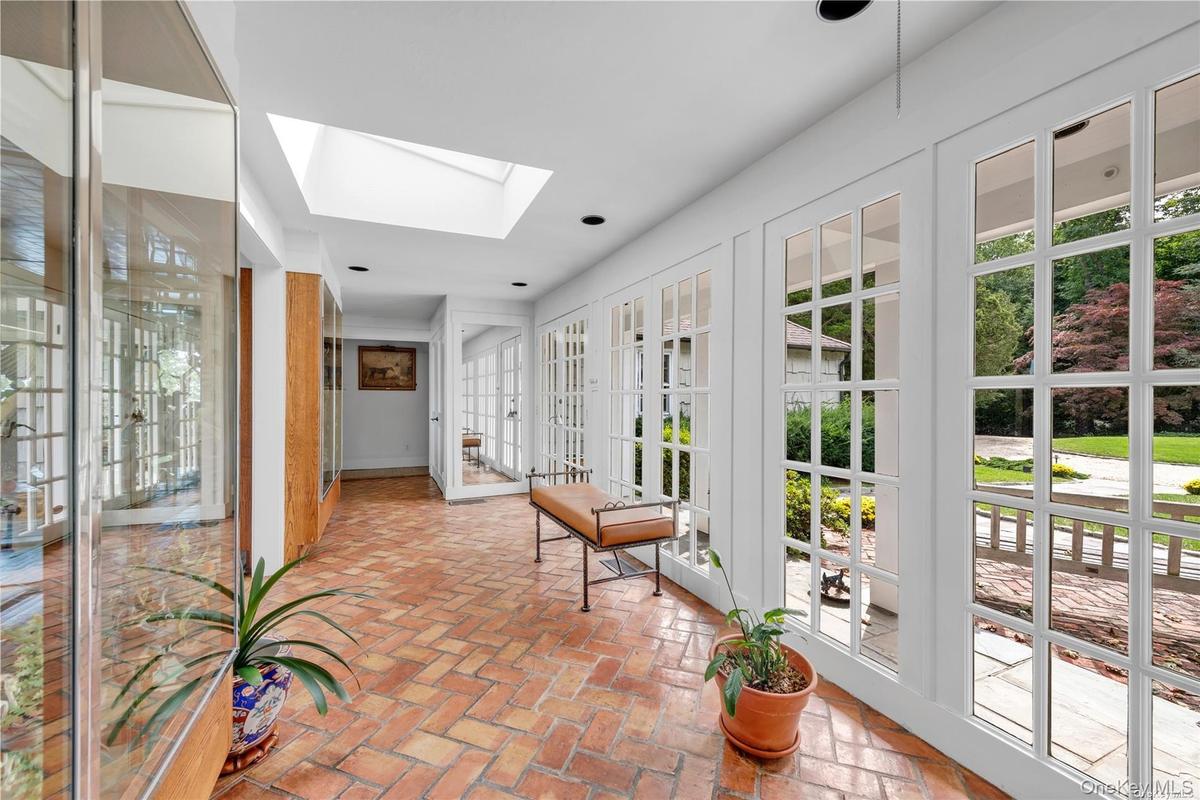 Entry Foyer