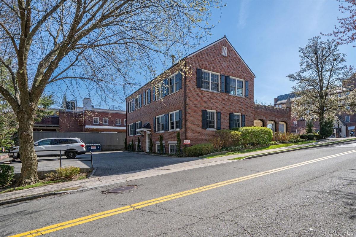 Rear Parking Lot entrance. 8 Rear Lot spaces and 4 Front Lot parking spaces.