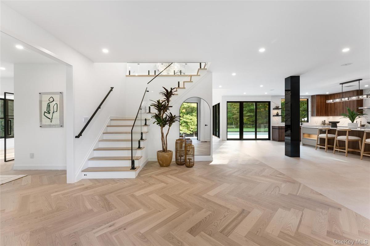 Foyer, open floor plan