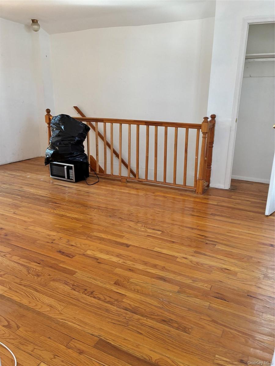 2nd floor living room / dining room